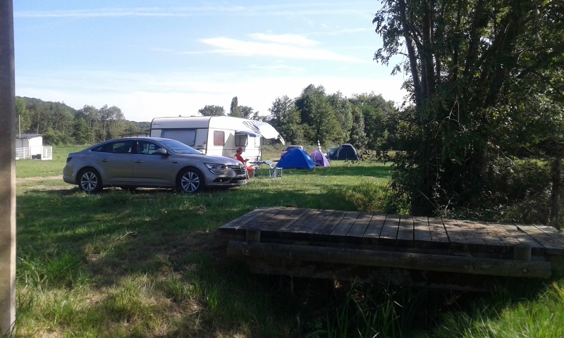 Aire camping-car  Lespielle (64350) - Photo 3